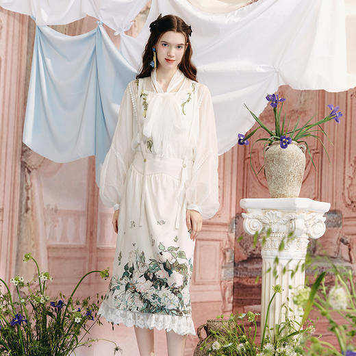 两三事梵高文艺时至花季2024春季新款蕾丝拼接印花可拆背带半身裙 商品图4