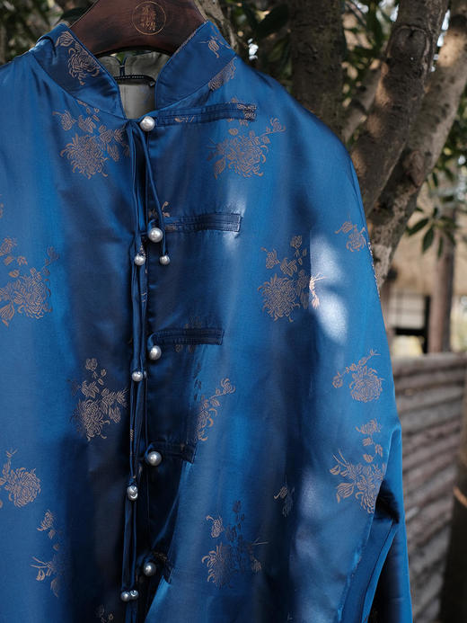 瑕疵| 盛唐牡丹 |孔雀蓝双面穿菊花纹提花真丝外套[特价品]](特殊商品不退不换) 商品图6