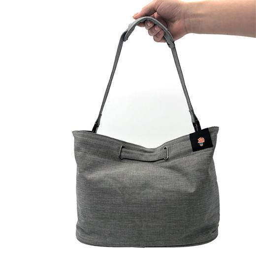 【真正一包多用，便携性CHAO强！】母婴时尚牛津布手提包，外出婴儿推车包，大容量婴儿物品收纳包，上班 街 带娃 时尚妈咪常备！-lm 商品图5