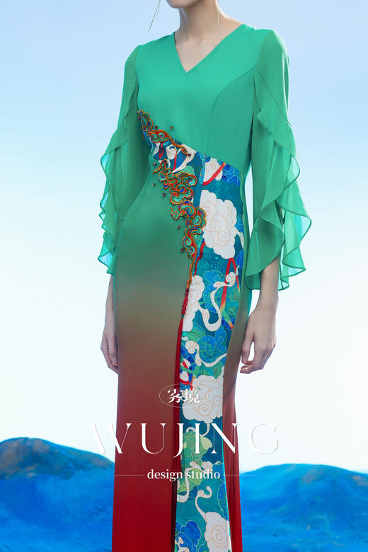 3204027 碧落羽裳 韩国进口水晶乔其纱进口纹理蜂窝缎连衣裙 雾境 商品图4