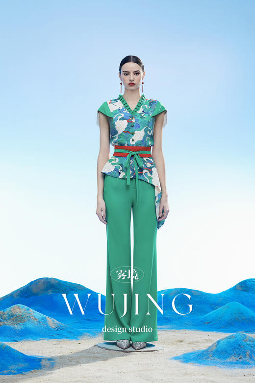 3204021 碧落羽裳 韩国进口水晶乔其纱进口纹理蜂窝缎上衣 雾境 商品图4