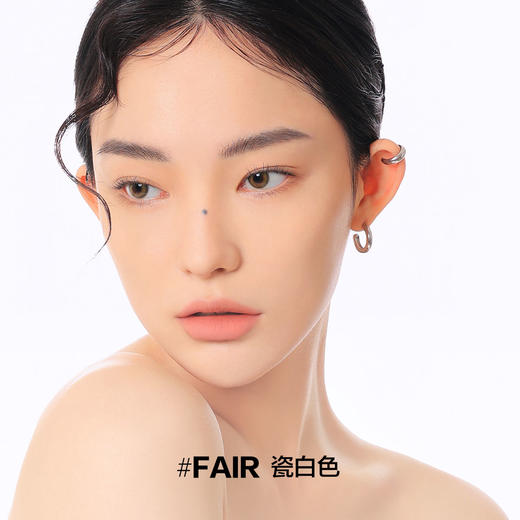 8809664984570 三熹玉3CE【定妆补妆】亲肤小银盒粉饼定妆控油持久不脱妆不卡粉补妆利器 商品图1