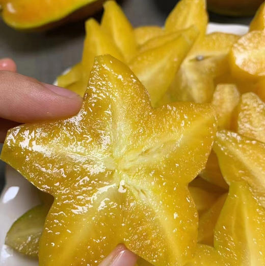 台湾红龙杨桃，杨桃高颜值水果，切出来像小星星，清清爽爽的味道，很适合减肥的mm，杨桃是高纤维，低脂，低热量的水果。 商品图9