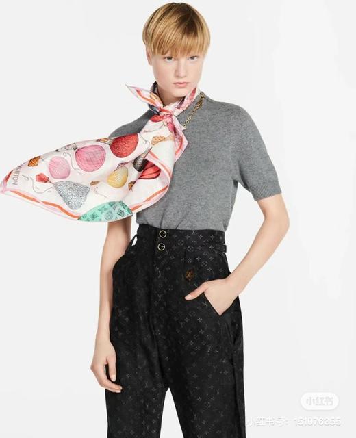 34-1飞屋环游记 我喜欢的热气球真丝方巾 敲好看的 商品图1