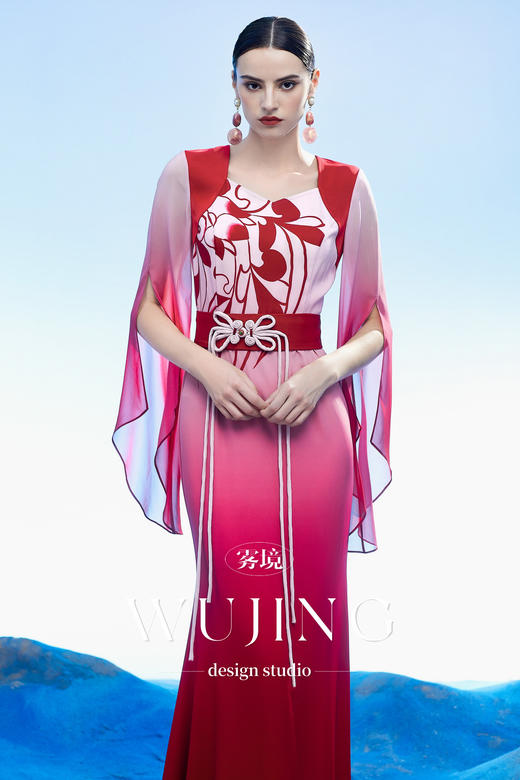 3204042 扶摇云梦 韩国进口水晶乔其纱进口纹理蜂窝缎连衣裙 雾境 商品图4