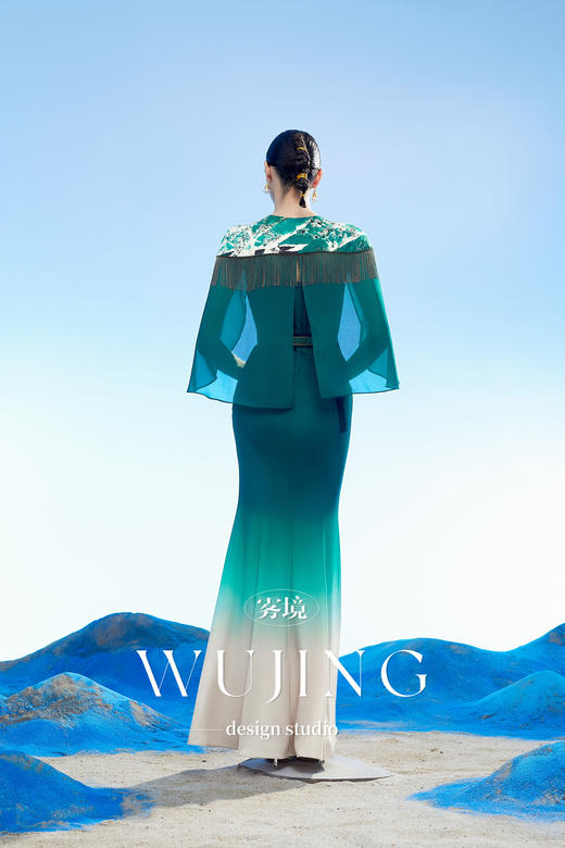 3204033 只此青绿 韩国进口水晶乔其纱进口纹理蜂窝缎连衣裙 雾境 商品图5