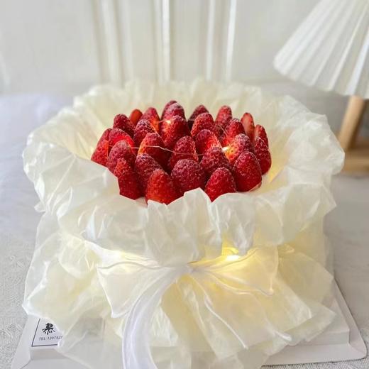 草莓花束蛋糕-提前2小时预定 商品图0