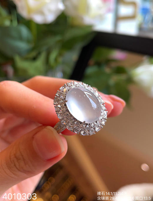 4010303，玻璃蛋面戒指吊坠两用款。具体价格微信咨询 商品图3