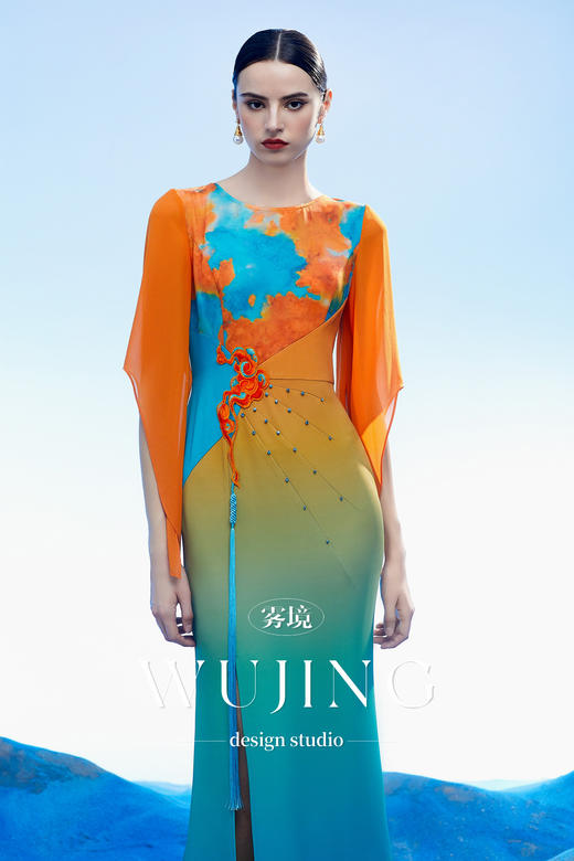 3204004 空桑秘境 韩国进口水晶乔其纱进口纹理蜂窝缎连衣裙 雾境 商品图2