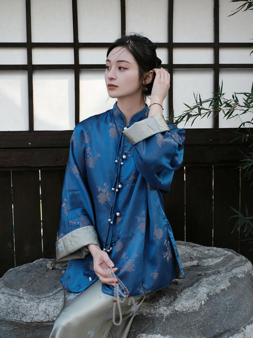 瑕疵| 盛唐牡丹 |孔雀蓝双面穿菊花纹提花真丝外套[特价品]](特殊商品不退不换) 商品图13