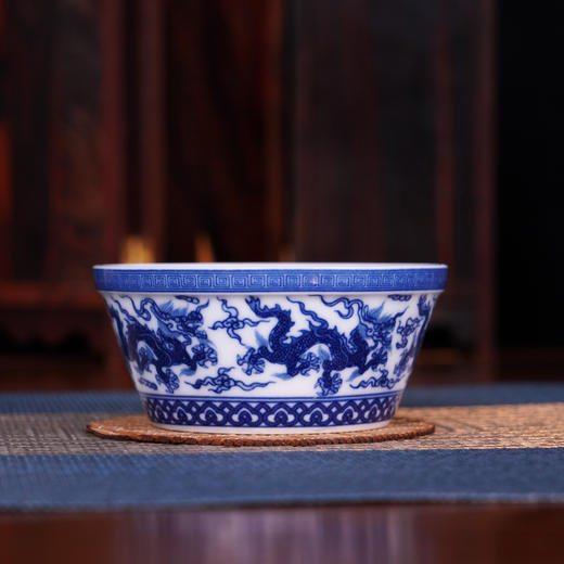 《青花海水九龙杯》茶具套装 “当代督陶官”阳士琦大师打造 商品图2