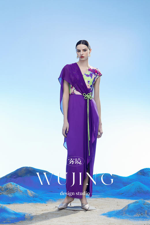 3204113 玉碧紫鸾 韩国进口水晶乔其纱进口纹理蜂窝缎连衣裙 雾境 商品图4