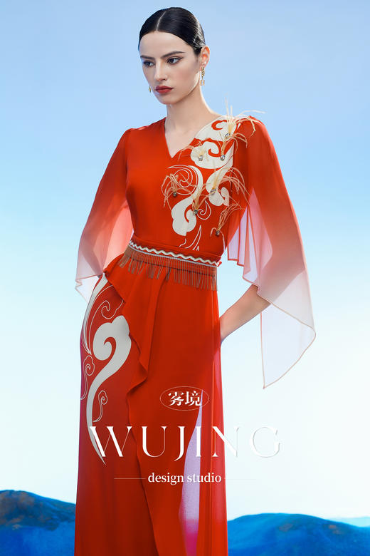 3204062 云漫琉璃 定制印花韩国进口水晶乔其纱进口纹理蜂窝缎连衣裙 雾境 商品图3