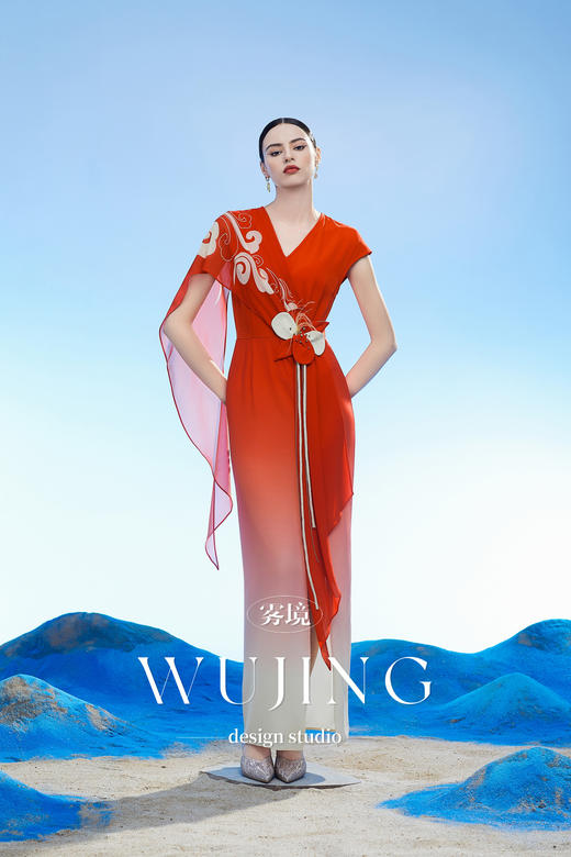 3204063 云漫琉璃 定制印花韩国进口水晶乔其纱定制印花进口纹理蜂窝缎连衣裙 雾境 商品图2