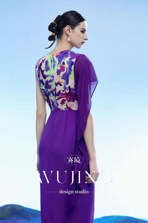 3204113 玉碧紫鸾 韩国进口水晶乔其纱进口纹理蜂窝缎连衣裙 雾境 商品图5