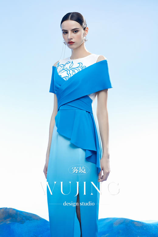 3204087 穹灵疏影 韩国进口水晶乔其纱进口纹理蜂窝缎连衣裙 雾境 商品图1