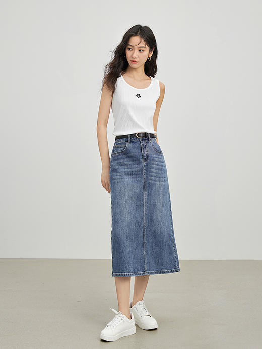 【五折购】熙世界梨型身材牛仔半身裙女2025秋新款高腰复古直筒A字中长裙 商品图4