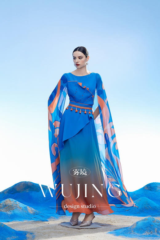 3204074 灵泽岚霏 韩国进口水晶乔其纱进口纹理蜂窝缎连衣裙 雾境 商品图1