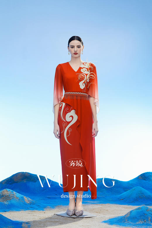 3204062 云漫琉璃 定制印花韩国进口水晶乔其纱进口纹理蜂窝缎连衣裙 雾境 商品图4