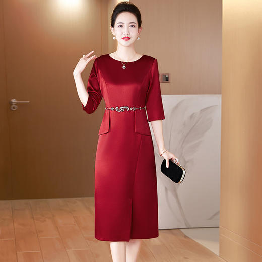 LC 2406酒红色宴会连衣裙修身版型妈妈装 商品图0