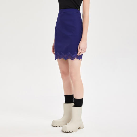 PE5A1瑟俪 新款女修身百搭优雅气质春装绣花弹力半身裙 商品图2