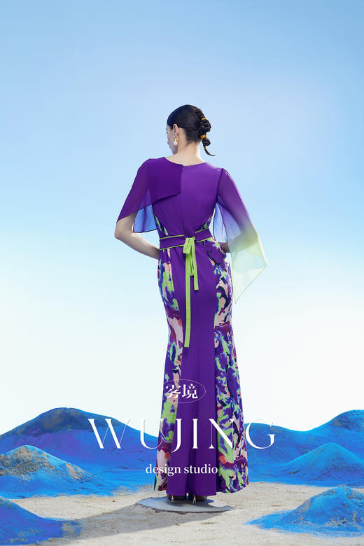 3204108 玉碧紫鸾 韩国进口水晶乔其纱进口纹理蜂窝缎连衣裙 雾境 商品图5