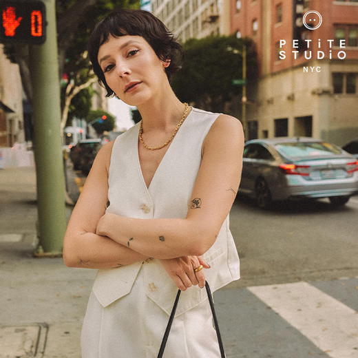 【Clean Fit 胶囊系列】Bridgett鸽白高腰短裤复古马甲 商品图3