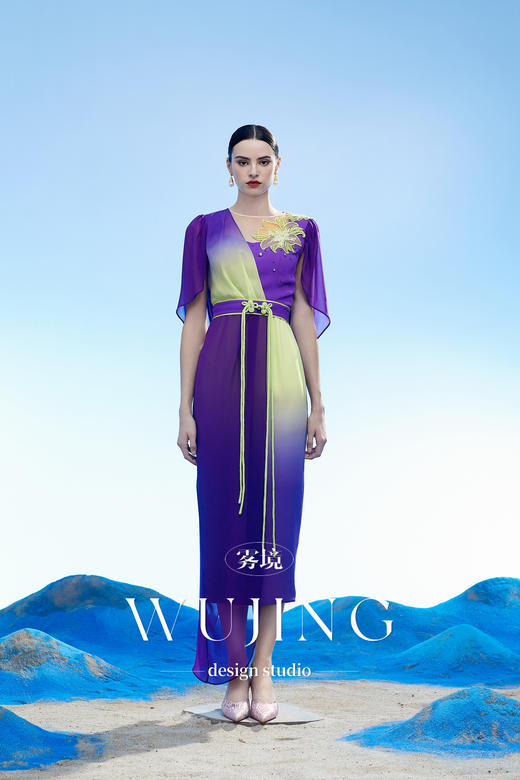 3204110 玉碧紫鸾 韩国进口水晶乔其纱进口纹理蜂窝缎连衣裙 雾境 商品图1