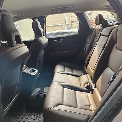 沃尔沃 XC60 T5 四驱智雅豪华版【长租-北京】 商品图7