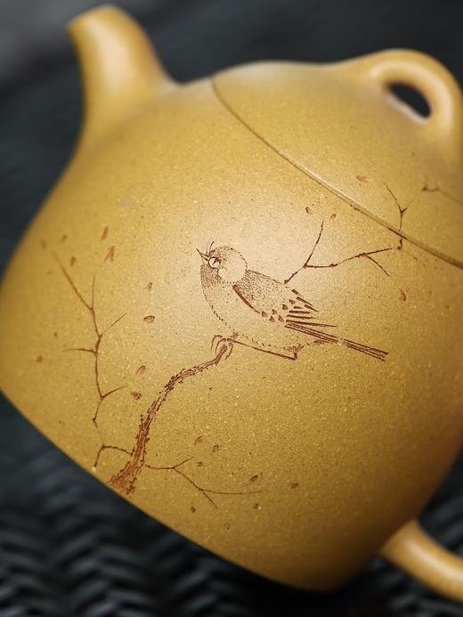 【青山特惠】宜兴原矿精品手工 段泥刻绘秦权紫砂壶 200cc 商品图3