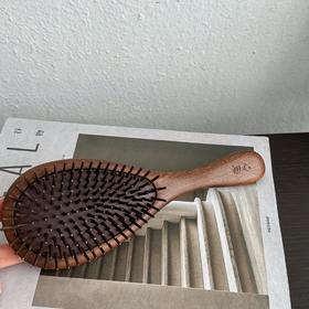 35-1 初心正品 原生胡桃木 气囊梳 专业梳子 胡桃木手柄 胡桃木梳齿。 