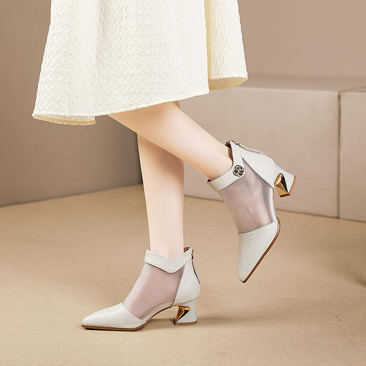 【预售5天】夏季新款，粗跟短靴大码鞋真皮镂空网纱凉靴PLGZ-D121-6 商品图1