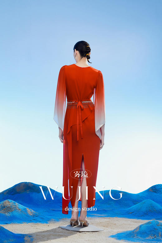 3204062 云漫琉璃 定制印花韩国进口水晶乔其纱进口纹理蜂窝缎连衣裙 雾境 商品图5