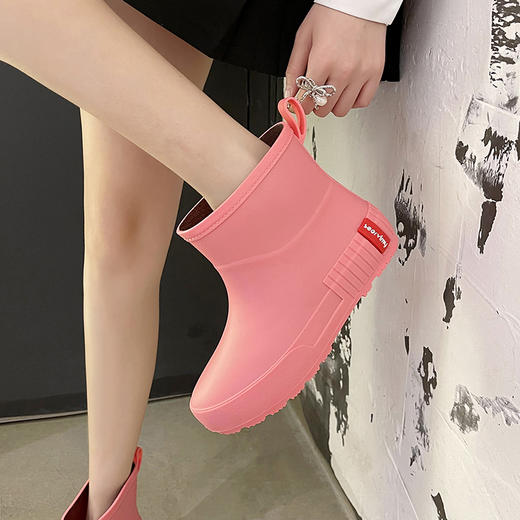 【索尔薇米】情侣时尚雨靴 防滑雨靴 雨季必备 商品图6