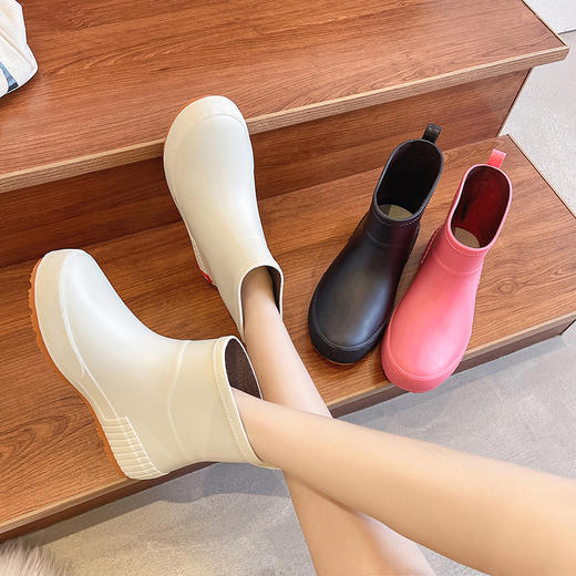 【索尔薇米】情侣时尚雨靴 防滑雨靴 雨季必备 商品图7