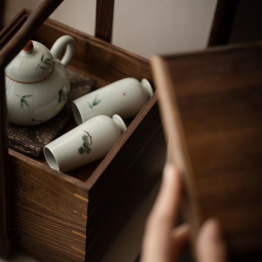 束刻秘青手绘文人雅植闻香杯/秘青釉手绘聚香杯 陶瓷 岩茶用喝茶单杯品茗杯 高款杯 商品图4