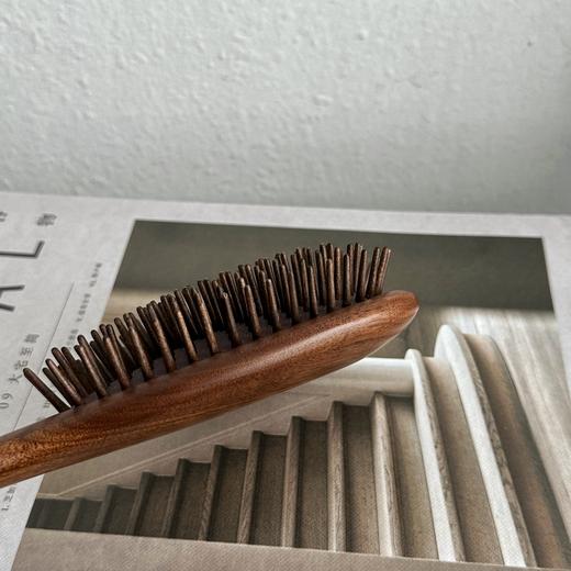 35-1 初心正品 原生胡桃木 气囊梳 专业梳子 胡桃木手柄 胡桃木梳齿。  商品图4