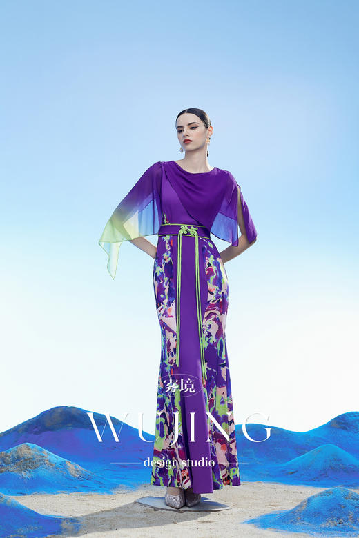 3204108 玉碧紫鸾 韩国进口水晶乔其纱进口纹理蜂窝缎连衣裙 雾境 商品图2