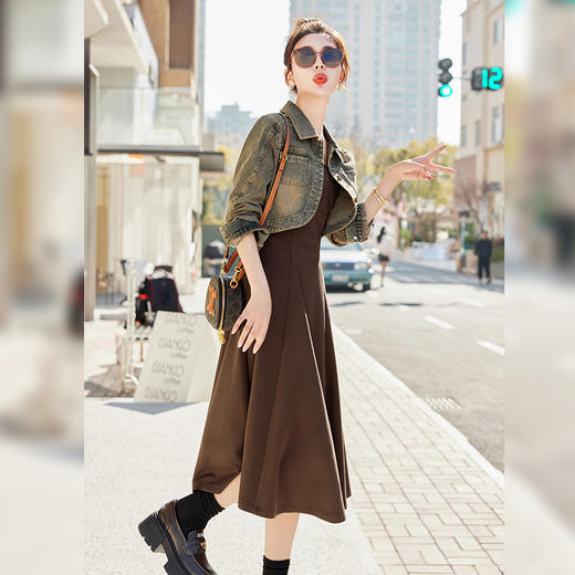 HR WH68719时尚潮流吊带连衣裙牛仔外套两件套 商品图4