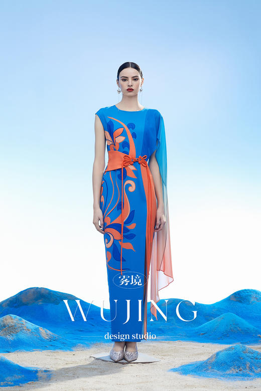 3204073 灵泽岚霏 韩国进口水晶乔其纱进口纹理蜂窝缎连衣裙 雾境 商品图1