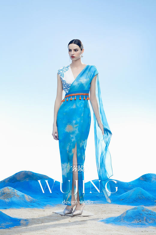 3204082 穹灵疏影 韩国进口水晶乔其纱进口纹理蜂窝缎连衣裙 雾境 商品图2