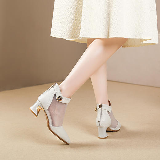 【预售5天】夏季新款，粗跟短靴大码鞋真皮镂空网纱凉靴PLGZ-D121-6 商品图2