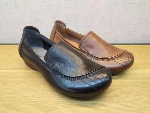 2022春季新款豪行真皮休闲女鞋22192561中口低跟妈妈套脚单鞋正品 商品图4