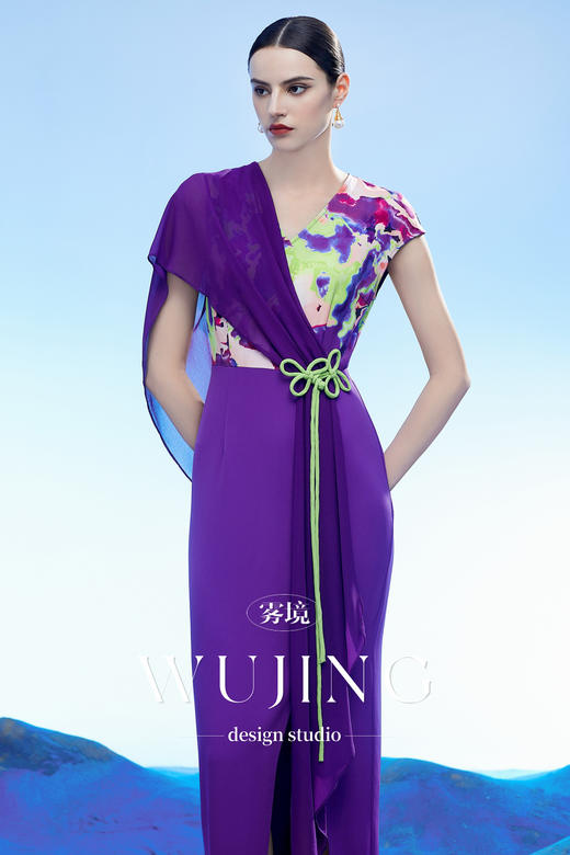 3204113 玉碧紫鸾 韩国进口水晶乔其纱进口纹理蜂窝缎连衣裙 雾境 商品图3