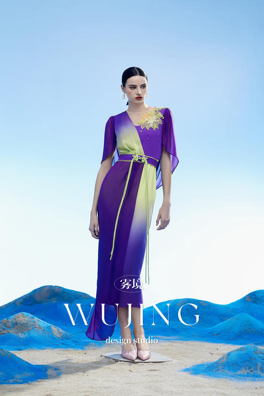 3204110 玉碧紫鸾 韩国进口水晶乔其纱进口纹理蜂窝缎连衣裙 雾境 商品图2