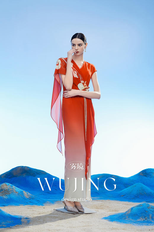 3204063 云漫琉璃 定制印花韩国进口水晶乔其纱定制印花进口纹理蜂窝缎连衣裙 雾境 商品图1