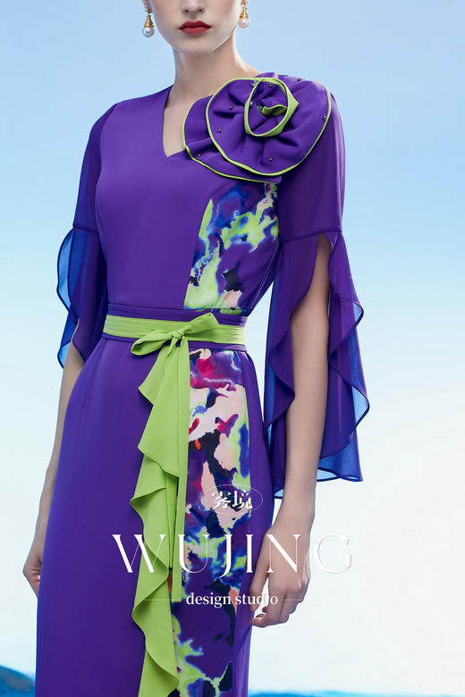 3204111 玉碧紫鸾 韩国进口水晶乔其纱进口纹理蜂窝缎连衣裙 雾境 商品图5