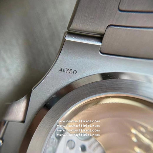 PPF新一代超级“表王”鹦鹉螺 百达翡丽PP 5811/1G震撼上市，作为5711的继任者，5811G以更高贵的样貌重新登场，再次奠定PPF鹦鹉螺的王者之位！『原装进口9015机芯改装的定制版330』 商品图3