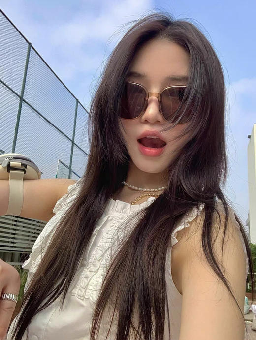 清仓💰79.9‼️明星都在戴的乘号EYECROXX太阳镜❗️UVA400的专业防晒性能，100%防UVA+UVB，真正靠谱的太阳镜，配色中性，男女可戴 折叠款 商品图0