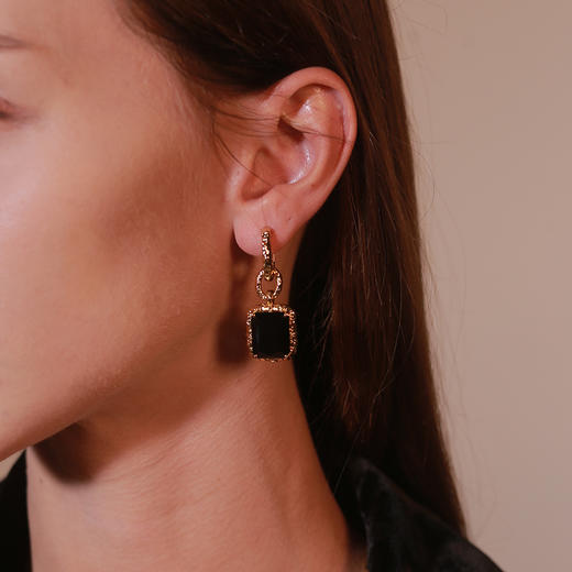 【万茜同款】Retro Chic意大利复古时尚首饰  黑色方块熔岩耳环 商品图2